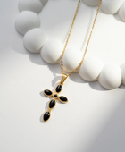 Collier Croix Elégance
Pierres Ovales noires