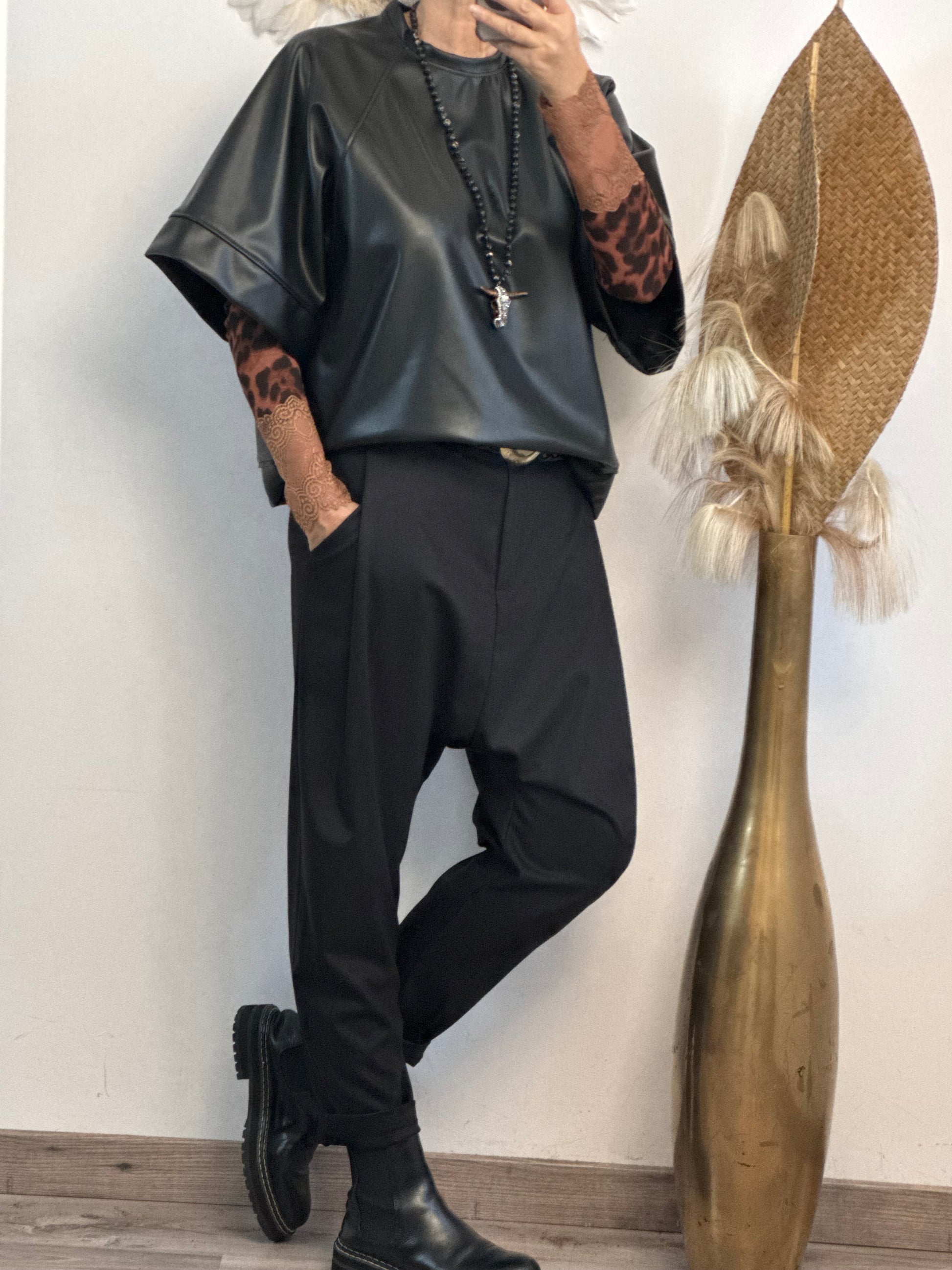 Haut similicuir noir