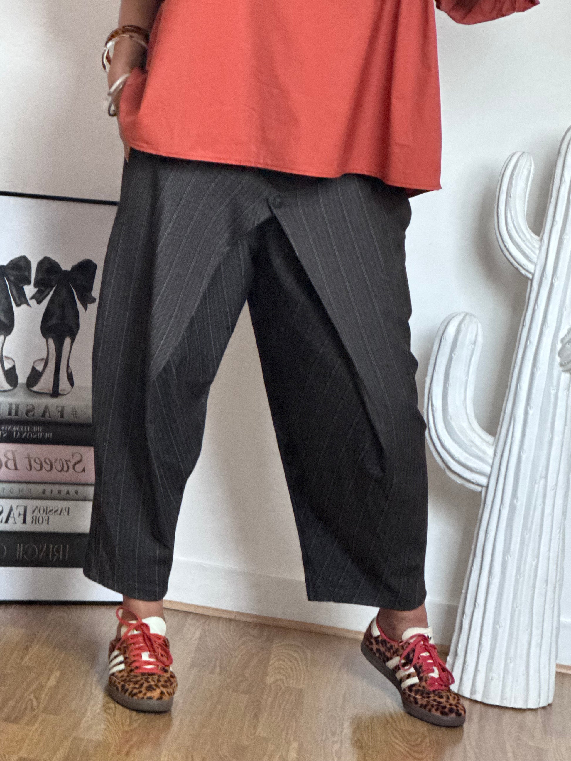 Pantalon Alan marron fines rayures TU 38/48