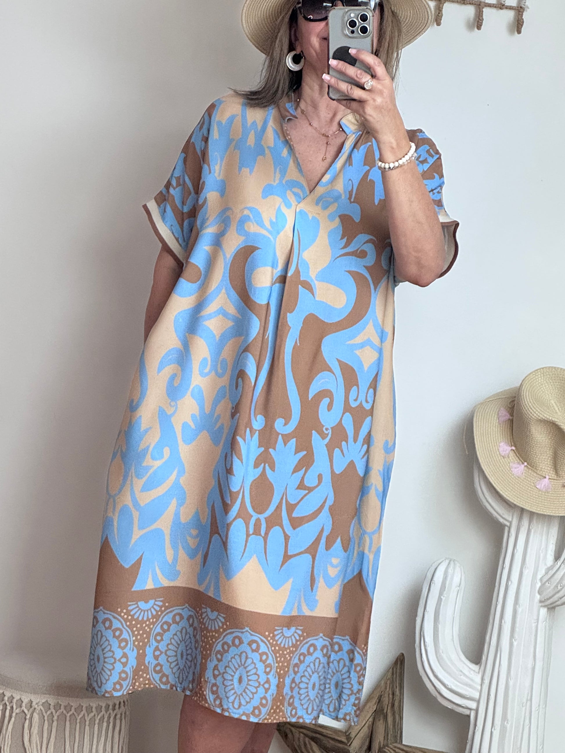 Robe fluide arabesque bleu ciel TU 40/48