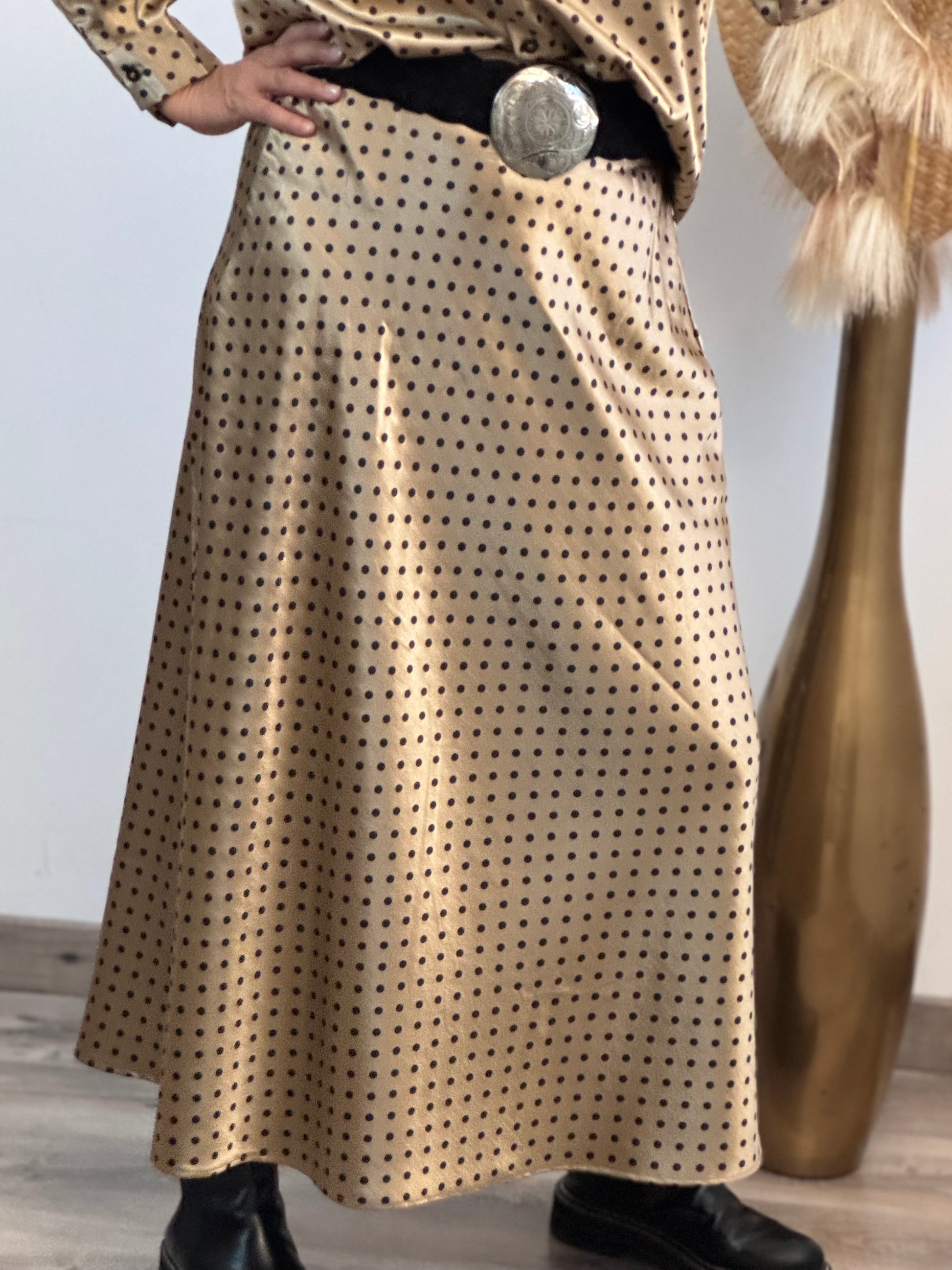 Ensemble jupe et chemise pois plusieurs tailles