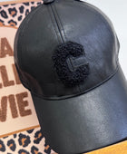 Casquette similicuir noire