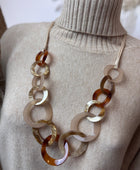 Collier Long maillons Résine Bohème Chic beige