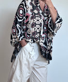 Blouse camélia noire et rose