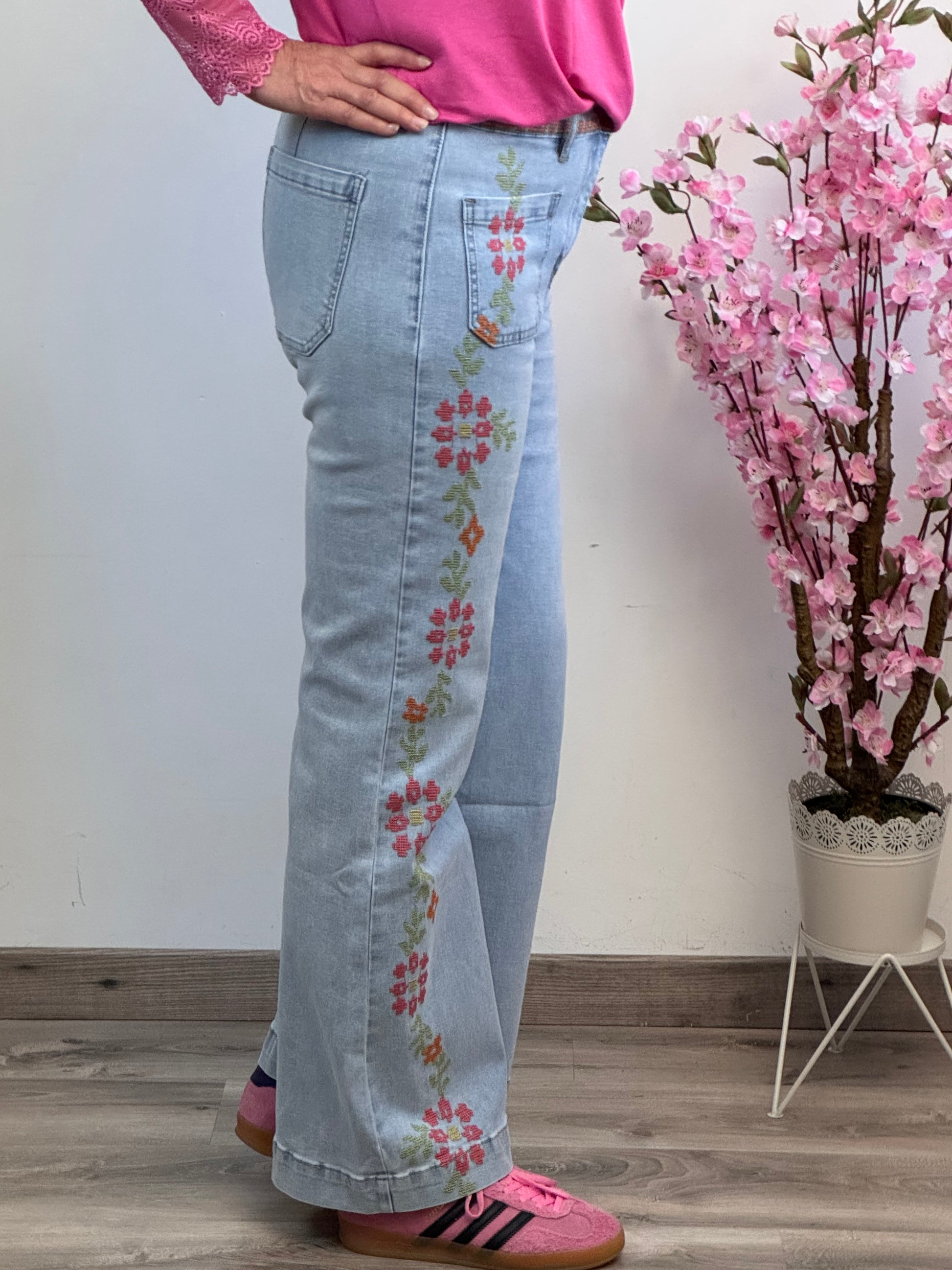 Jean Wide Leg brodé fleurs