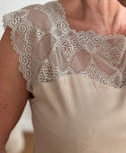 Top dentelle beige
