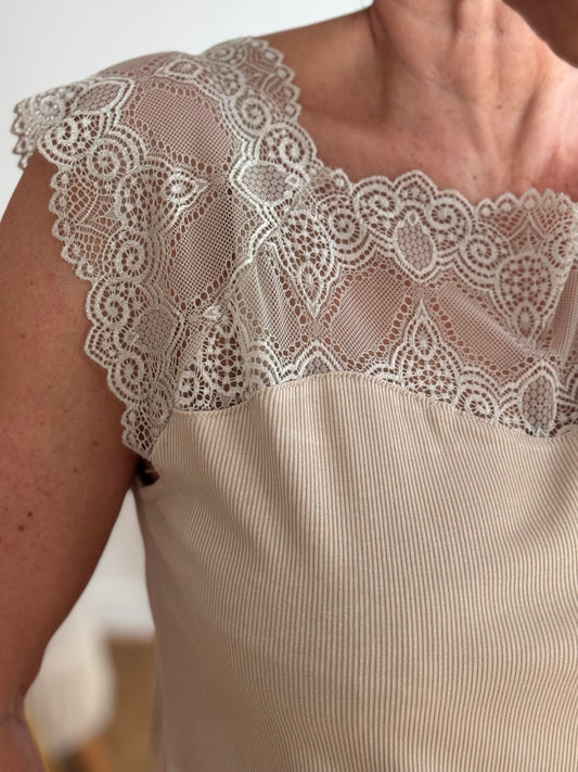 Top dentelle beige