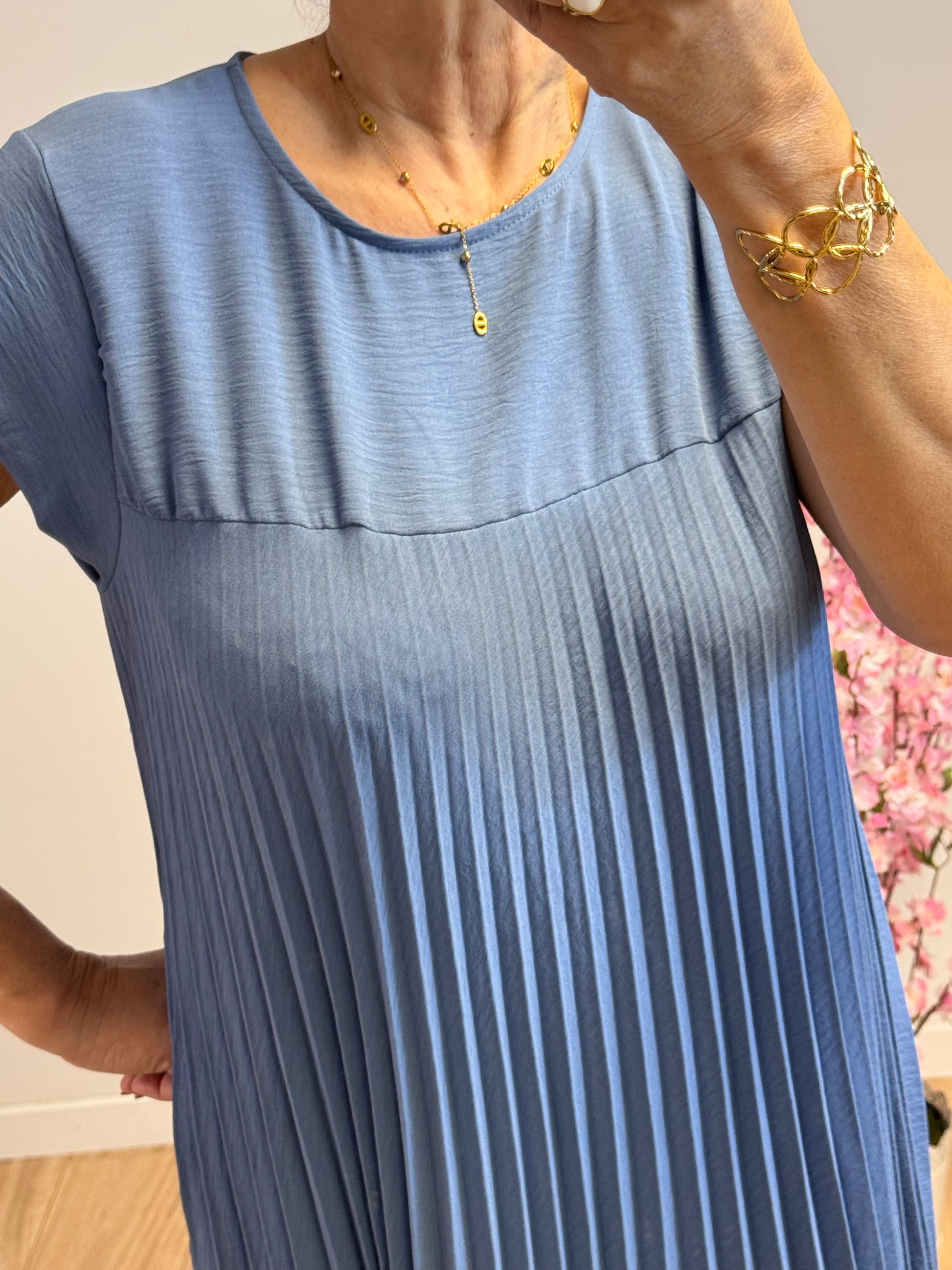 Robe longue plissée bleue