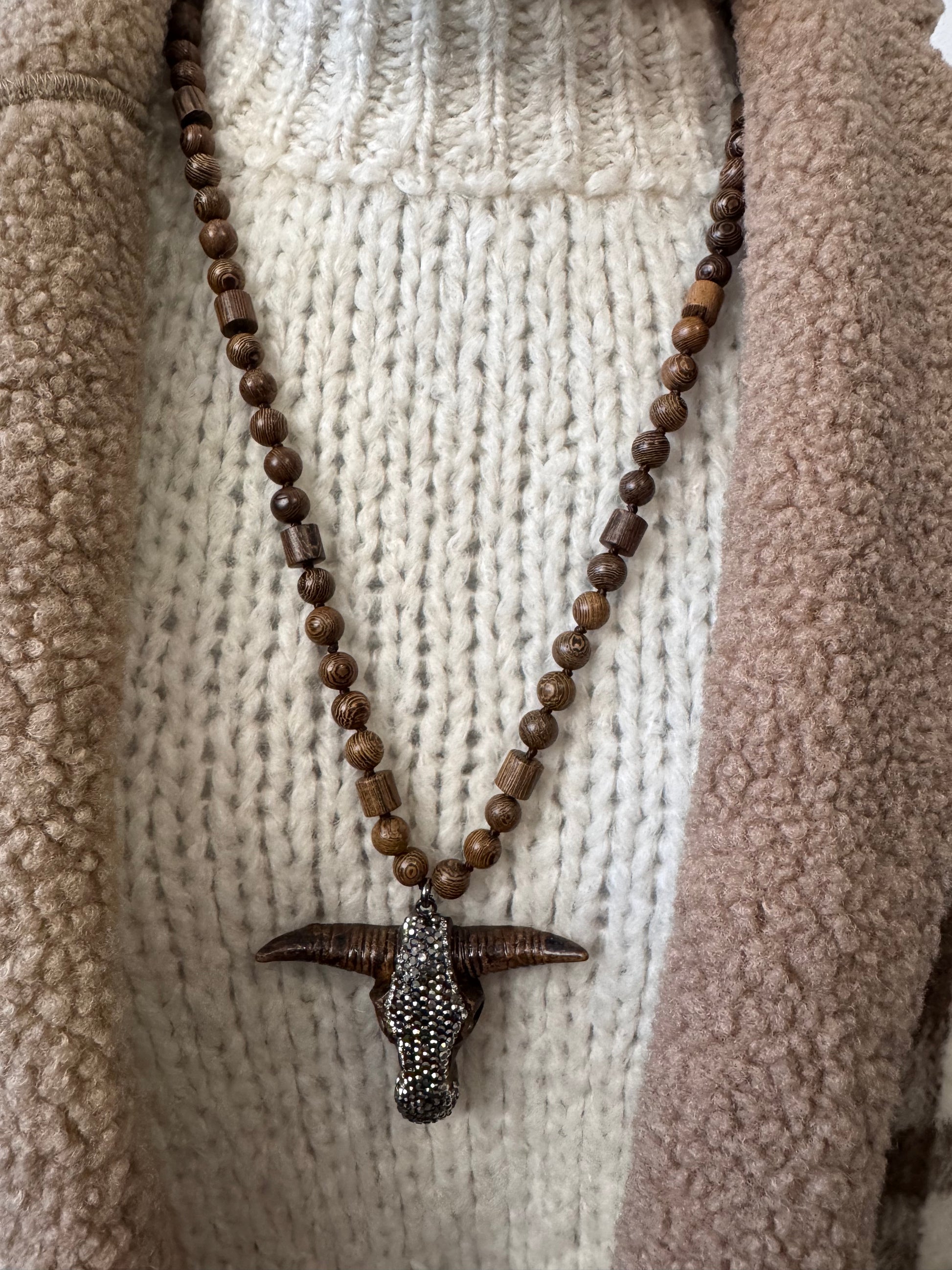 Pendentif  tête de buffle marron artisanal