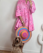 Robe courte bandana et broderie rose