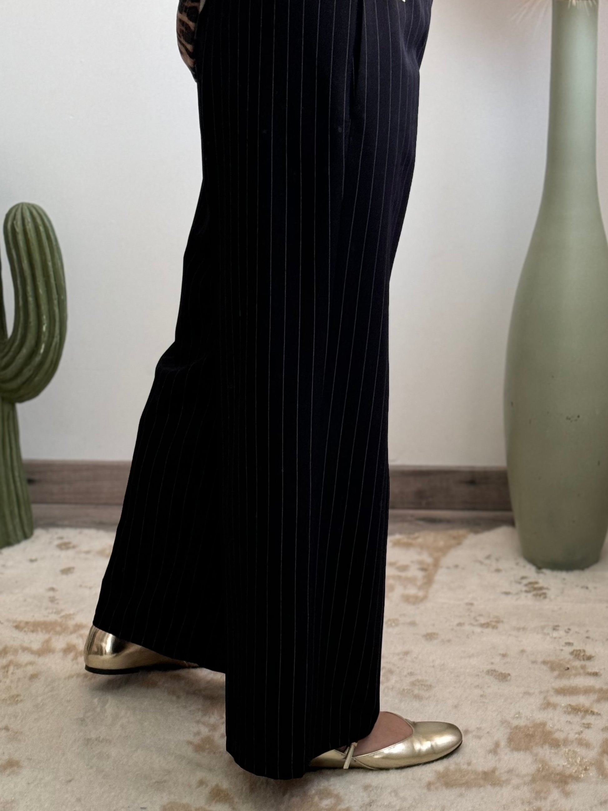 Pantalon noir fines rayures