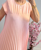 Robe longue plissée rose