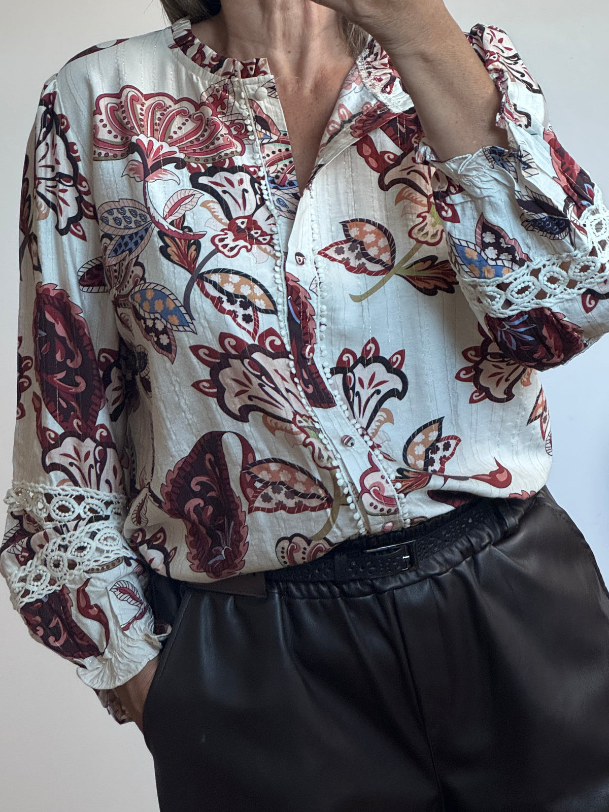Blouse toscane taille divers du 36/38 au 48