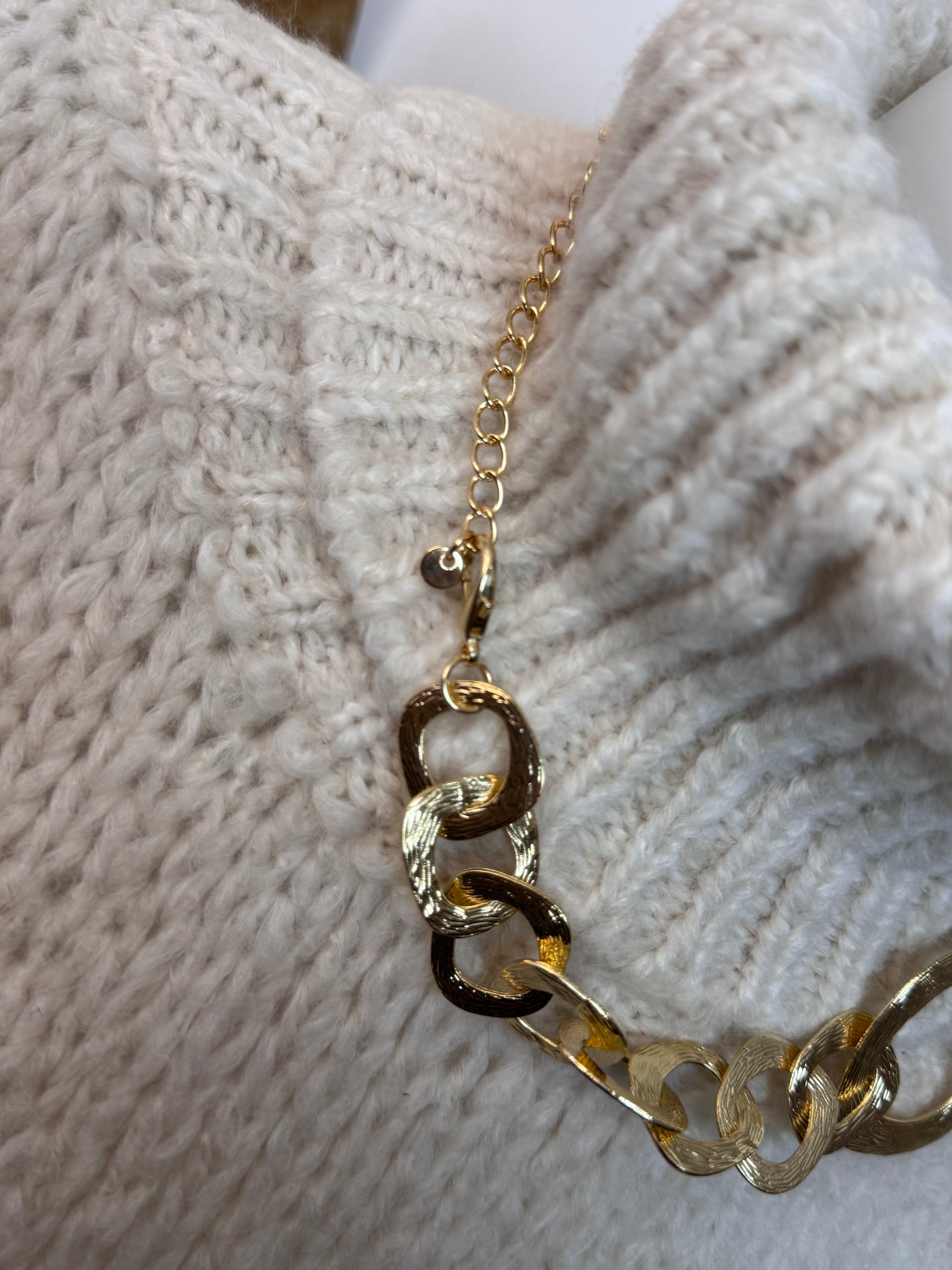 Collier anneaux dorés