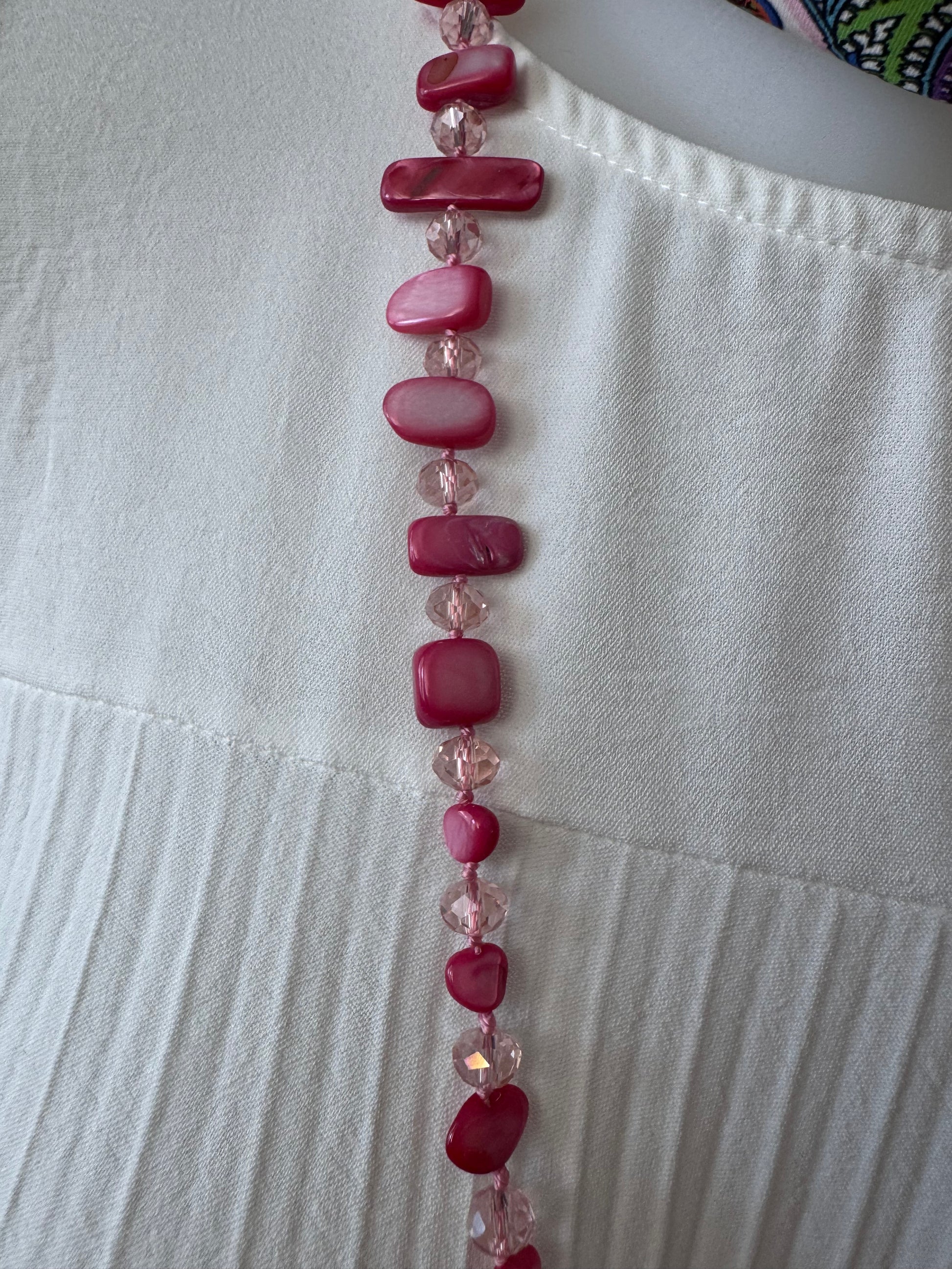 Collier perles roses/ fuchsia
