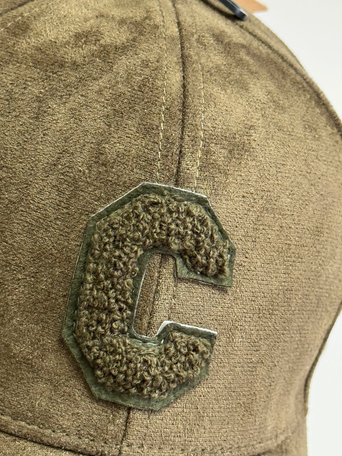 Casquette suédine kaki