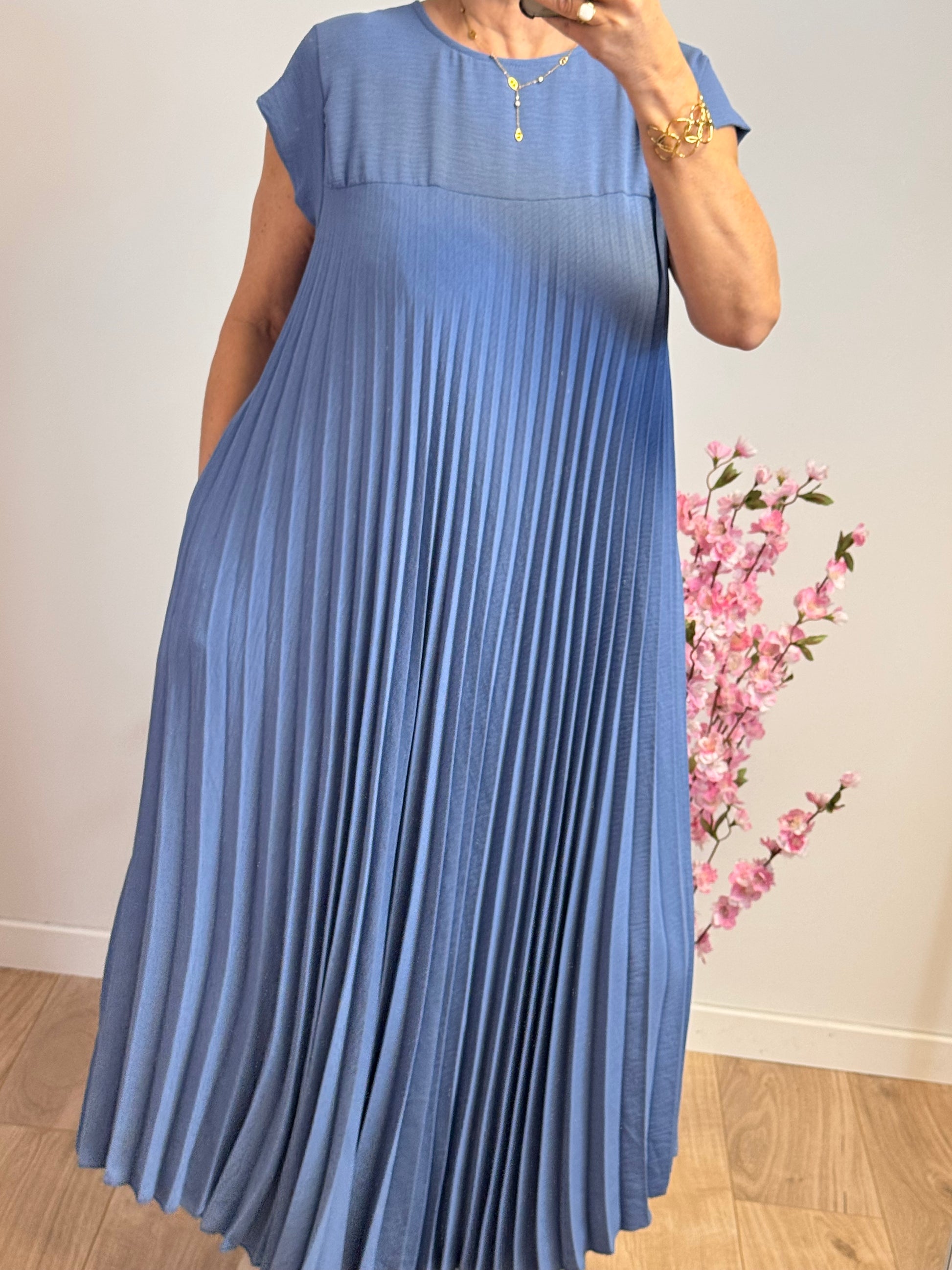 Robe longue plissée bleue