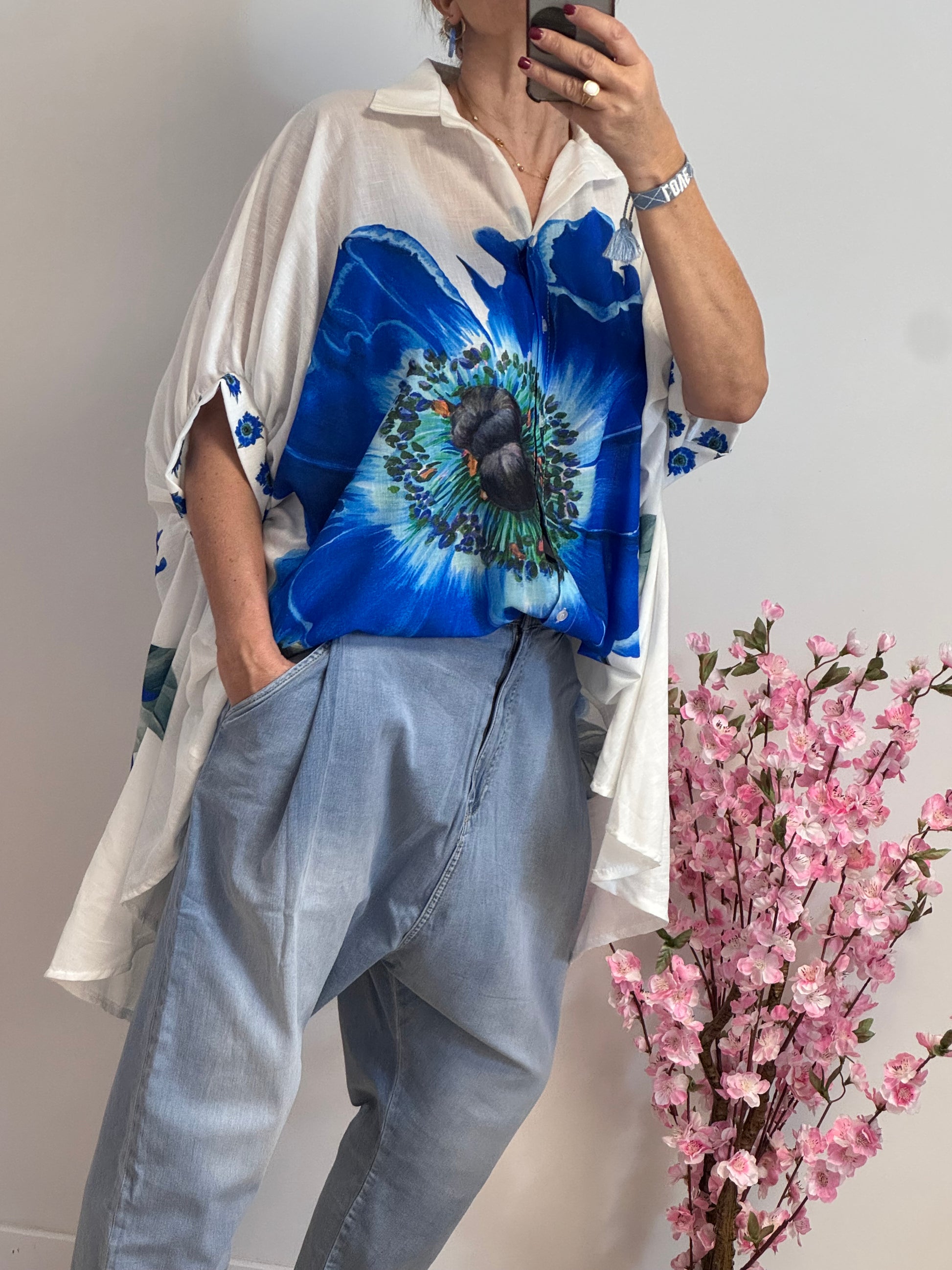 Chemise évasée fleurs bleues TU 38/46
