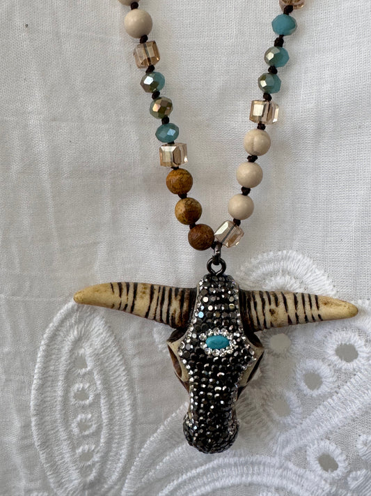 Pendentif tête de buffle