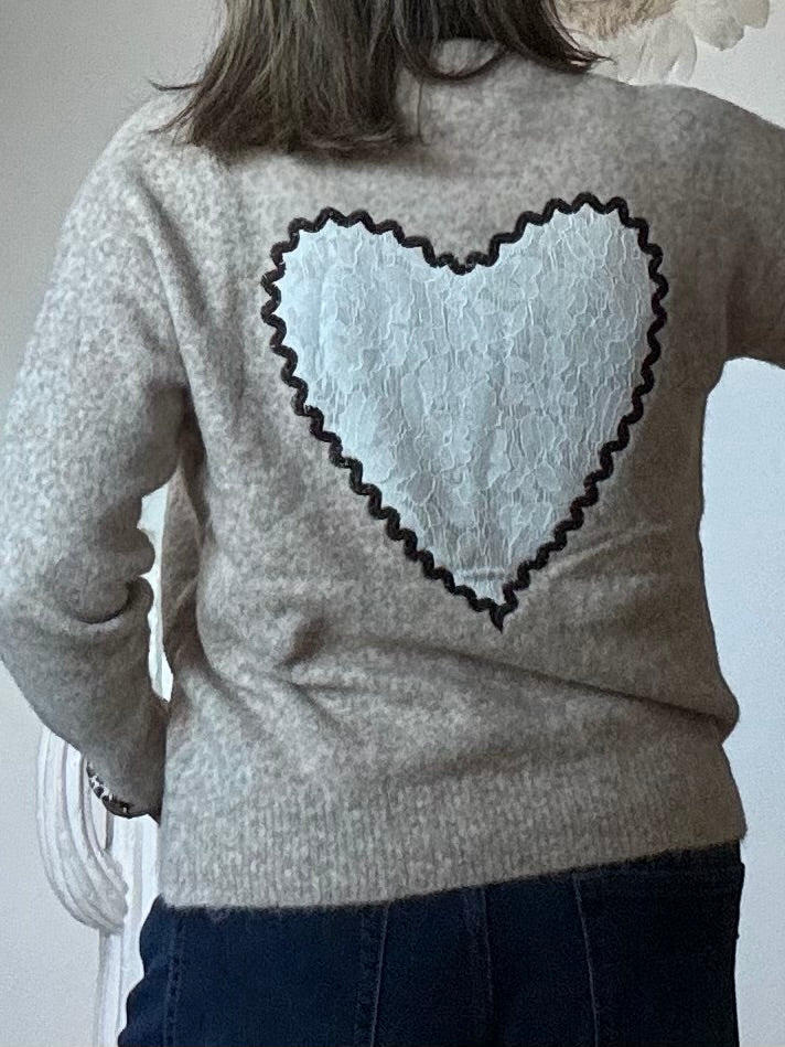 Pull coeur beige chiné