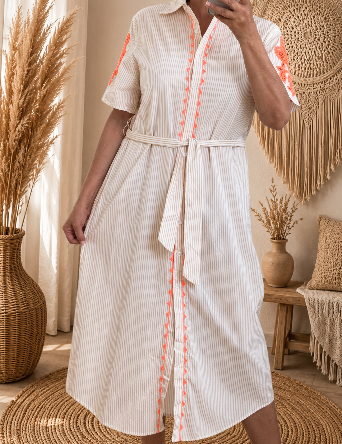 Robe rayures beige broderie