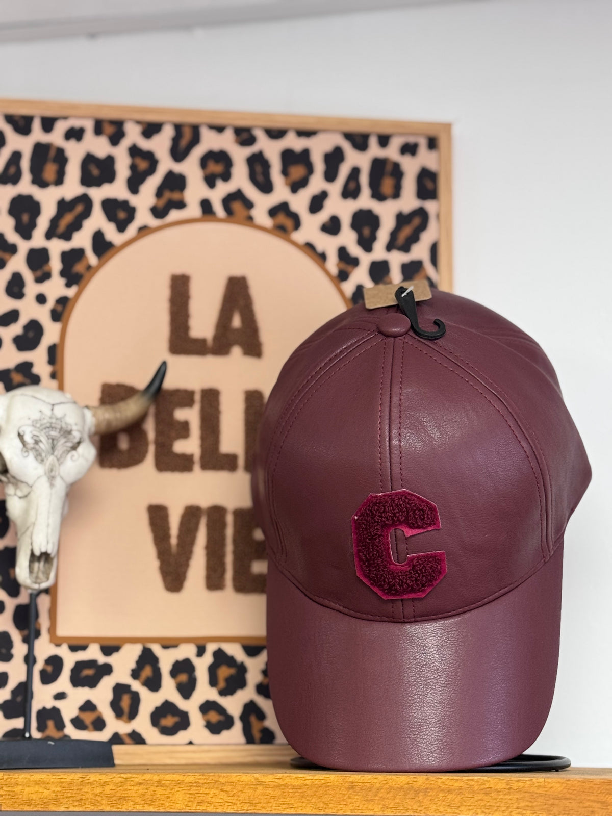 Casquette similicuir bordeaux