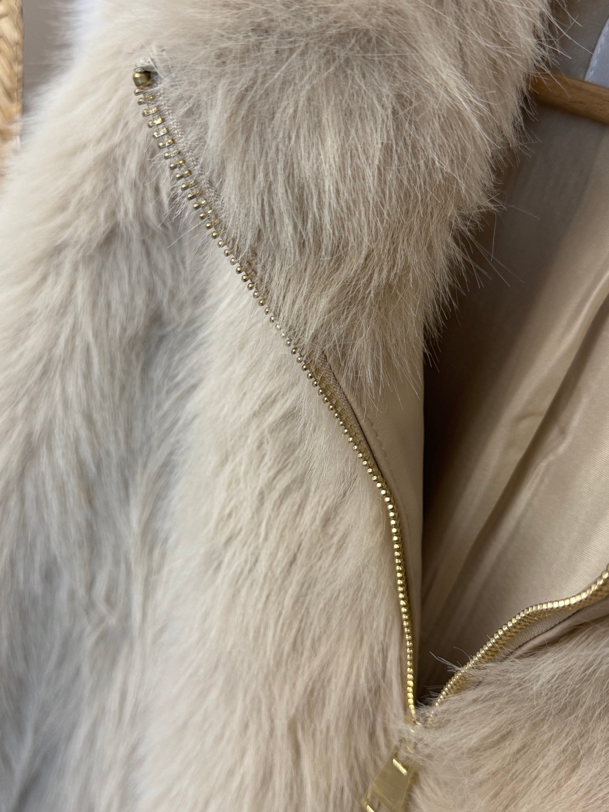 Blouson fausse fourrure beige