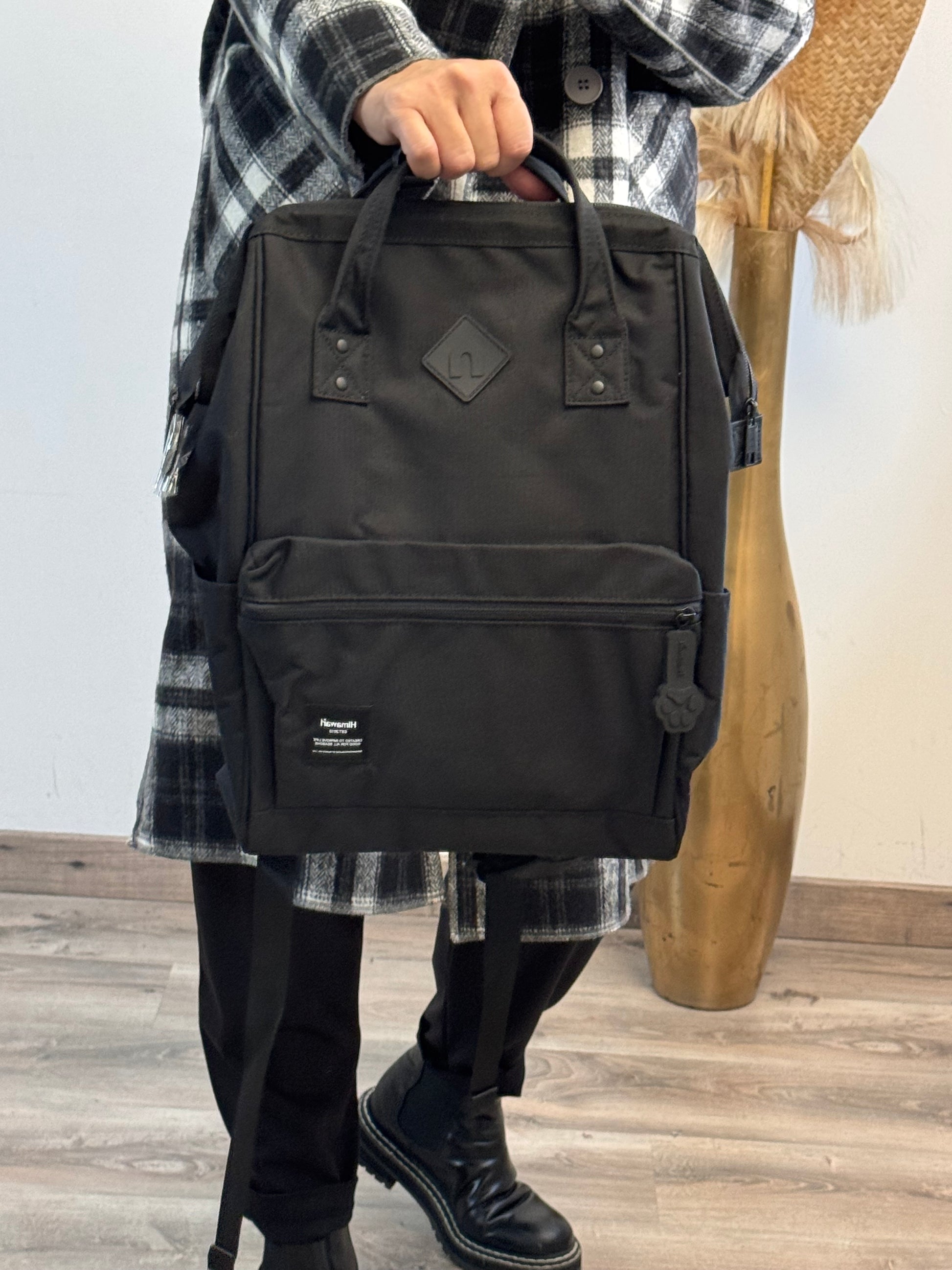 Sac à dos noir multifonctions