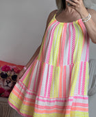 Robe d’été fond blanc