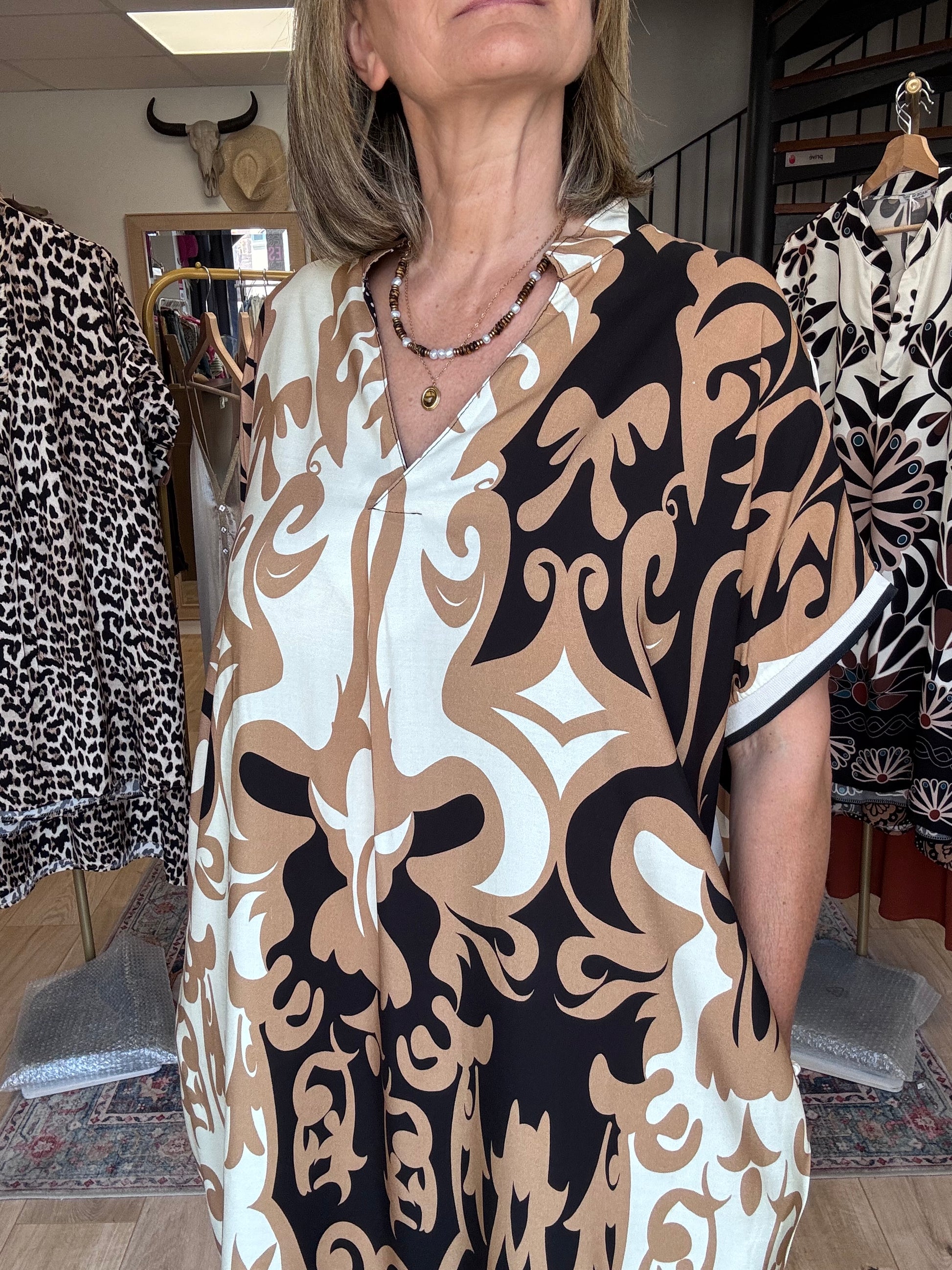 Robe fluide arabesque beige TU 40/48