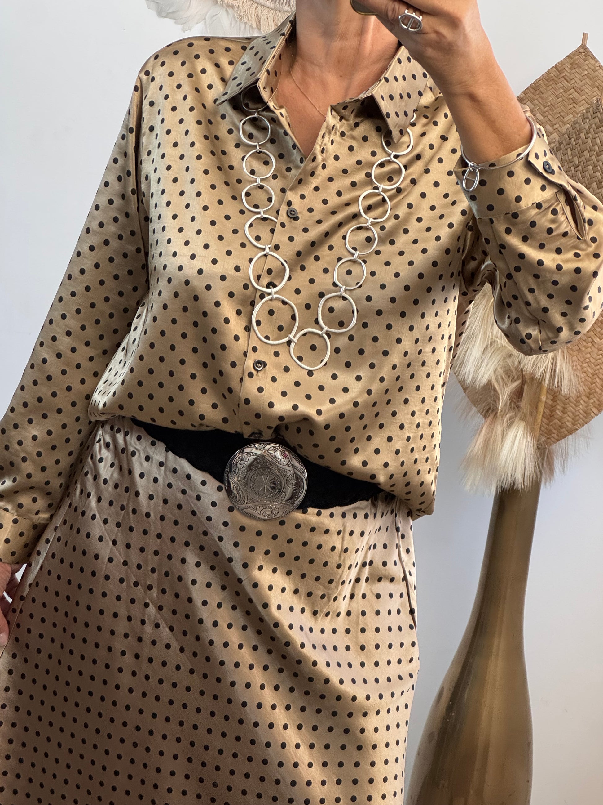 Ensemble jupe et chemise pois plusieurs tailles