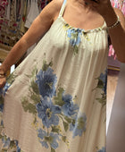 Robe longue fleurie blanche