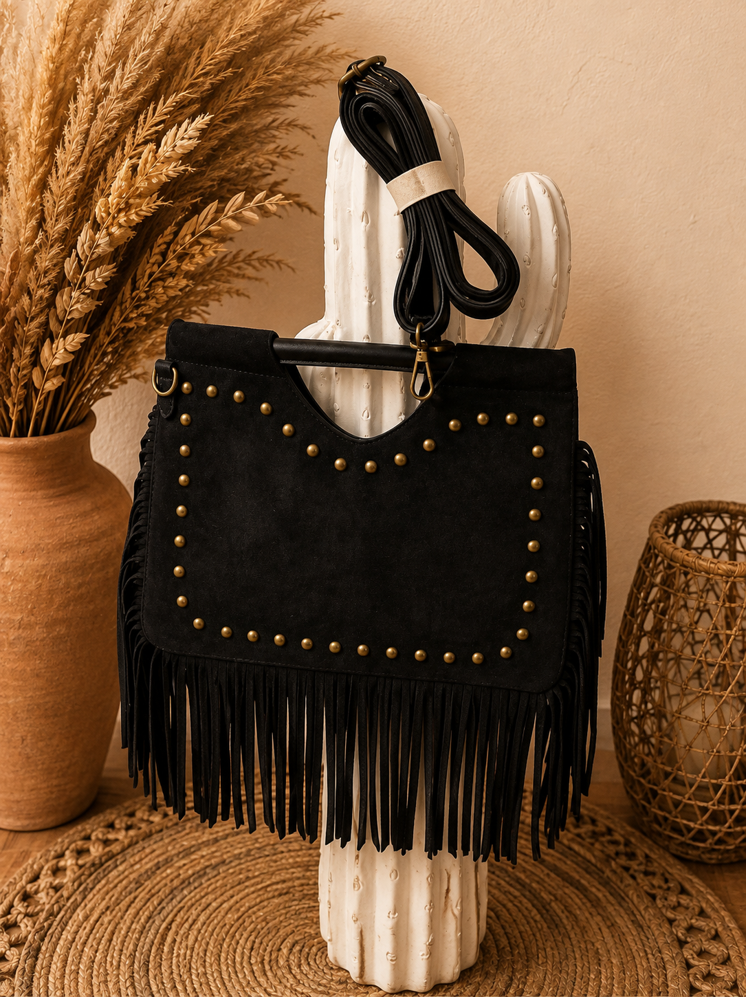 Sac bohème rivets franges noir