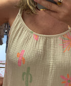 Robe à bretelles assez longue beige