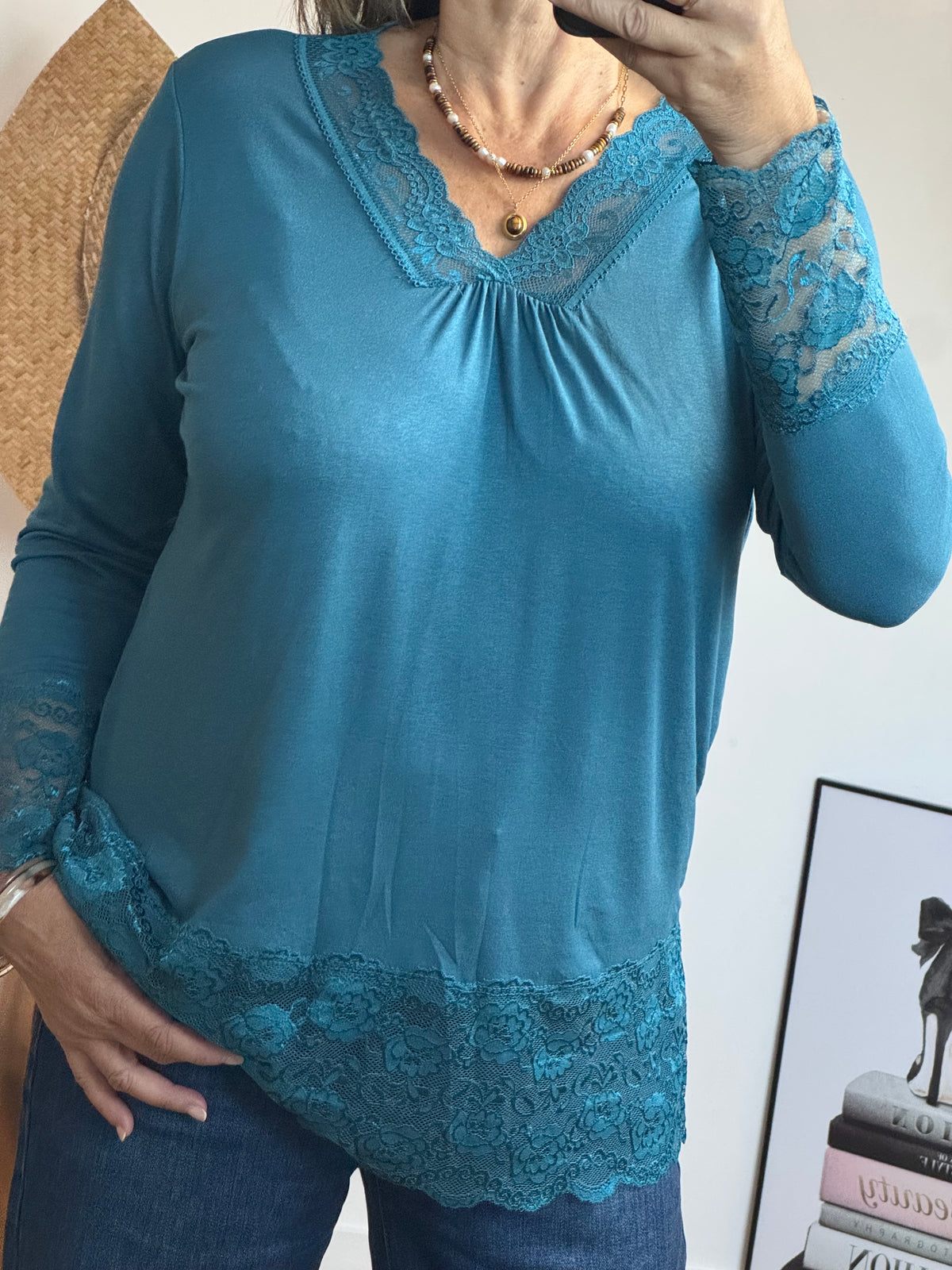 Top dentelle bleu pétrol