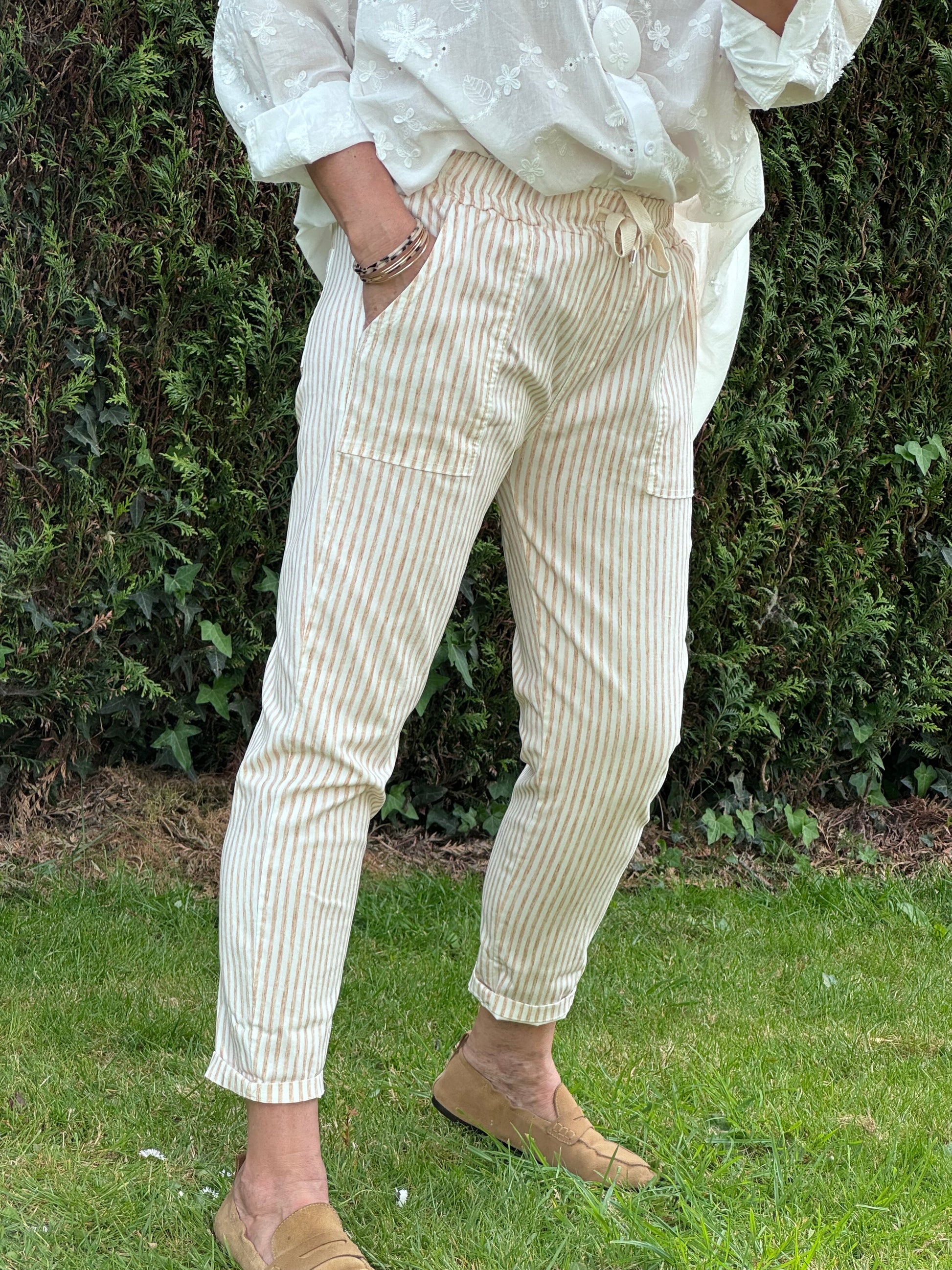 Pantalon confort rayures camel