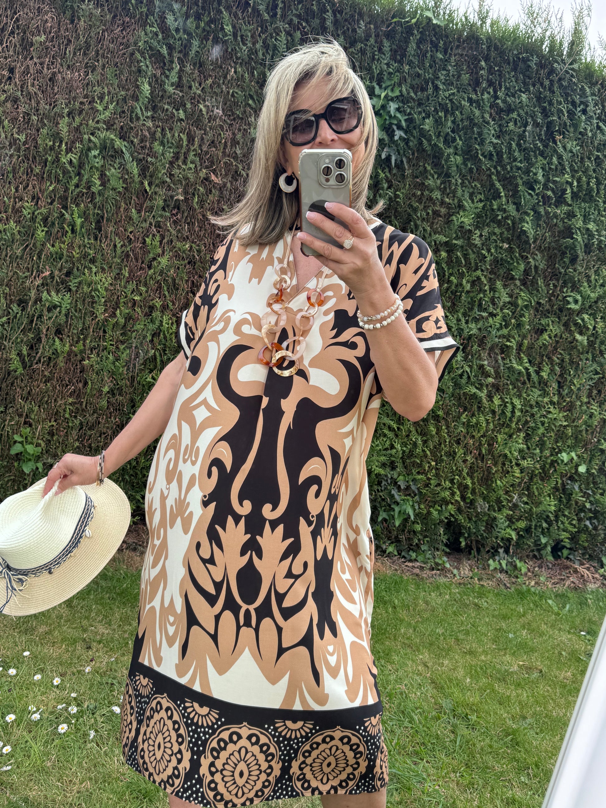 Robe fluide arabesque beige TU 40/48