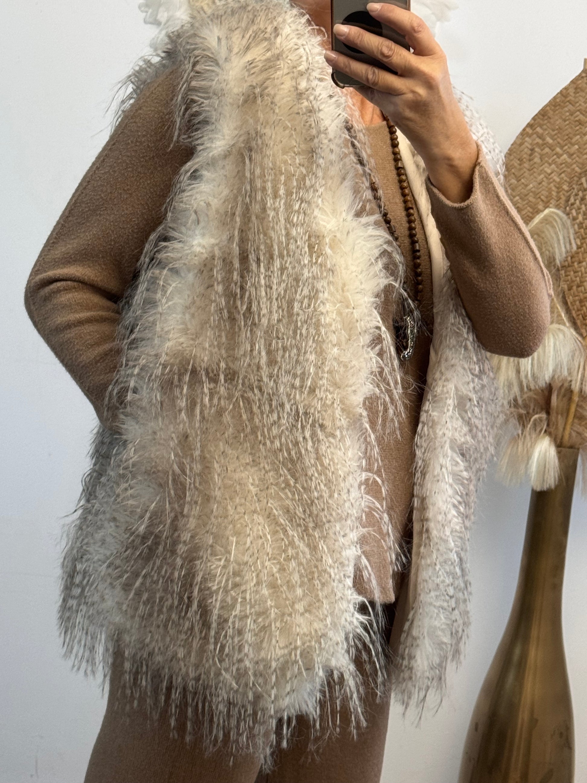 Veste sans manches fausse fourrure