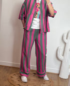 Pantalon rayé kaki et rose
