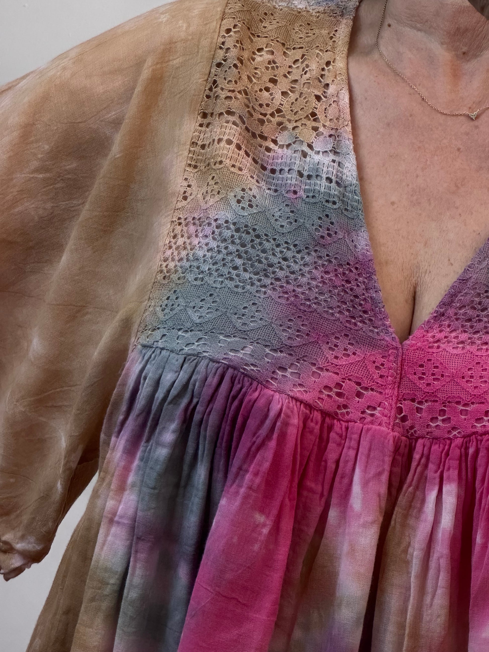 Robe voile de coton tie and dye rose et beige