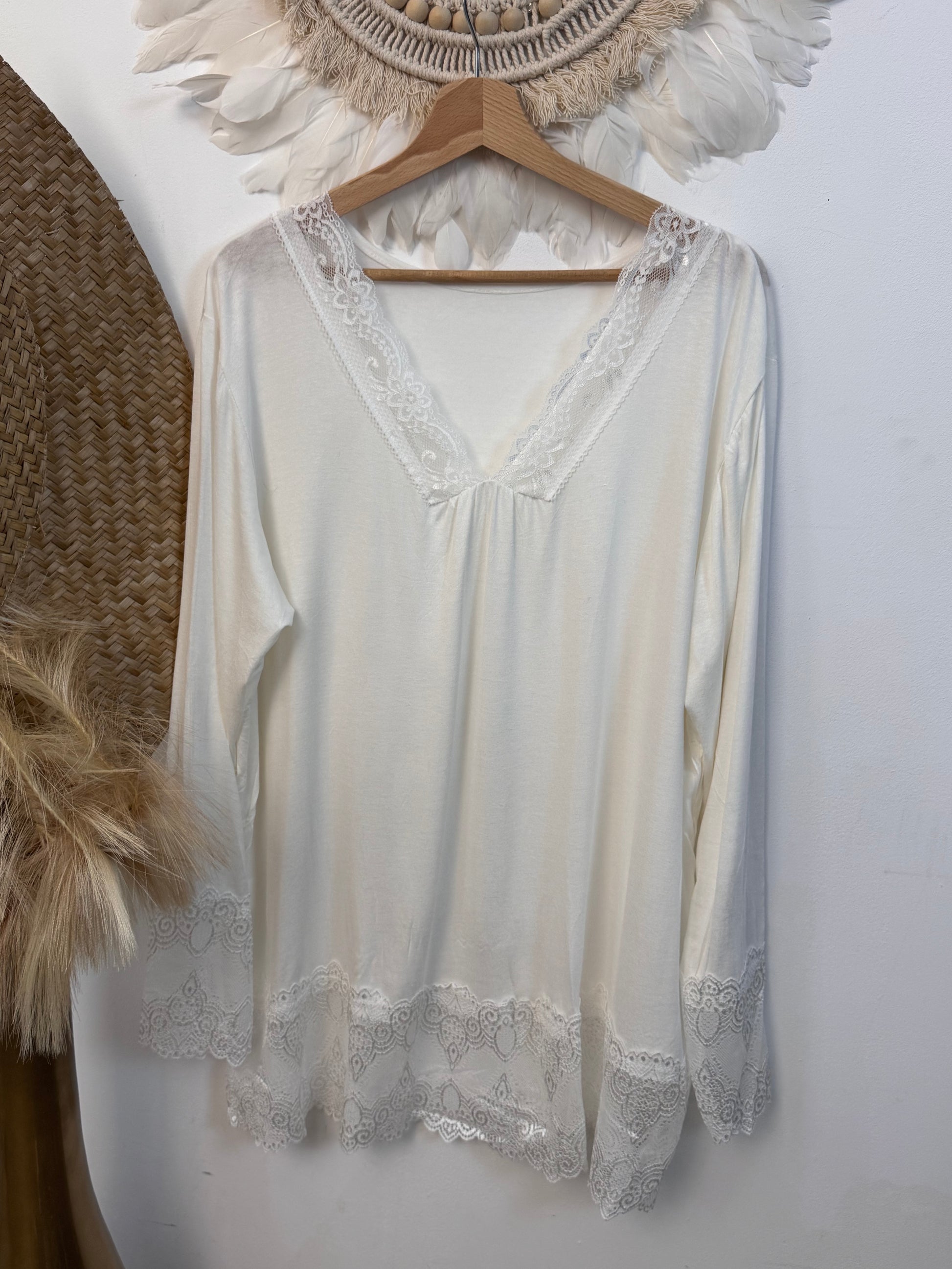 Top dentelle blanc TU 40/46 et TU 46/50