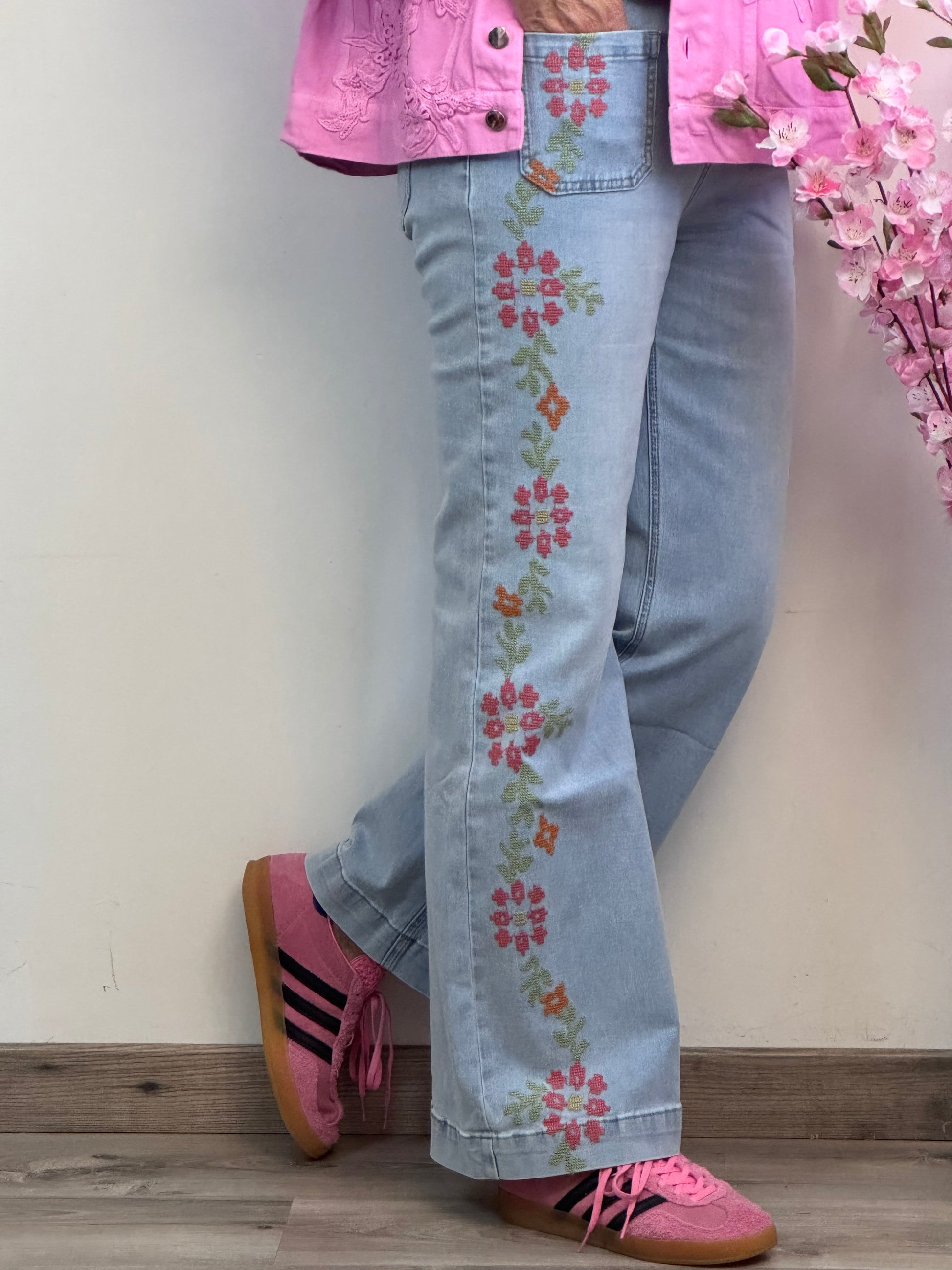 Jean Wide Leg brodé fleurs