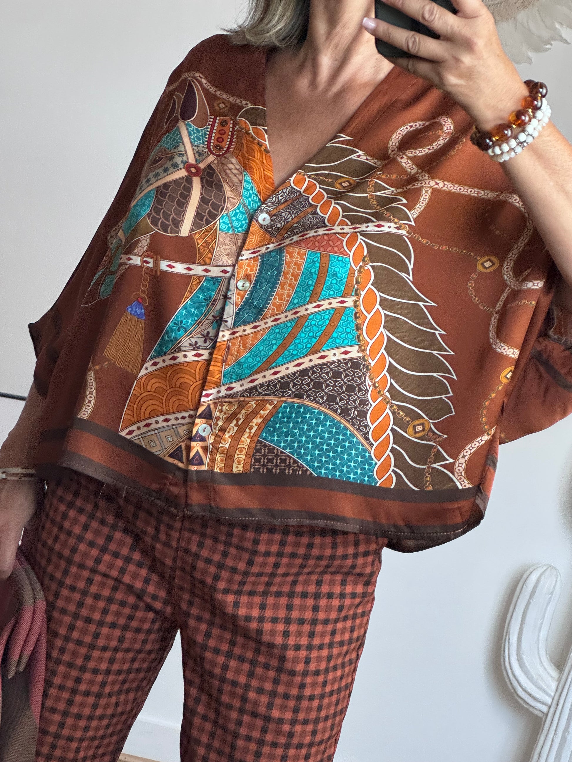 Blouse horse camel