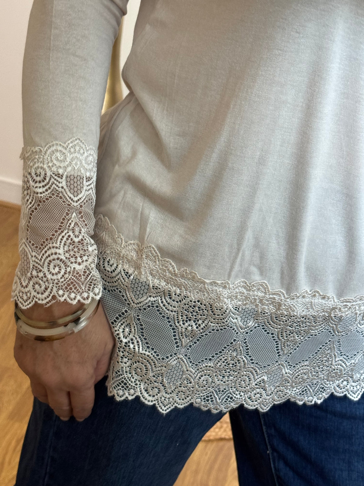 Top dentelle beige
