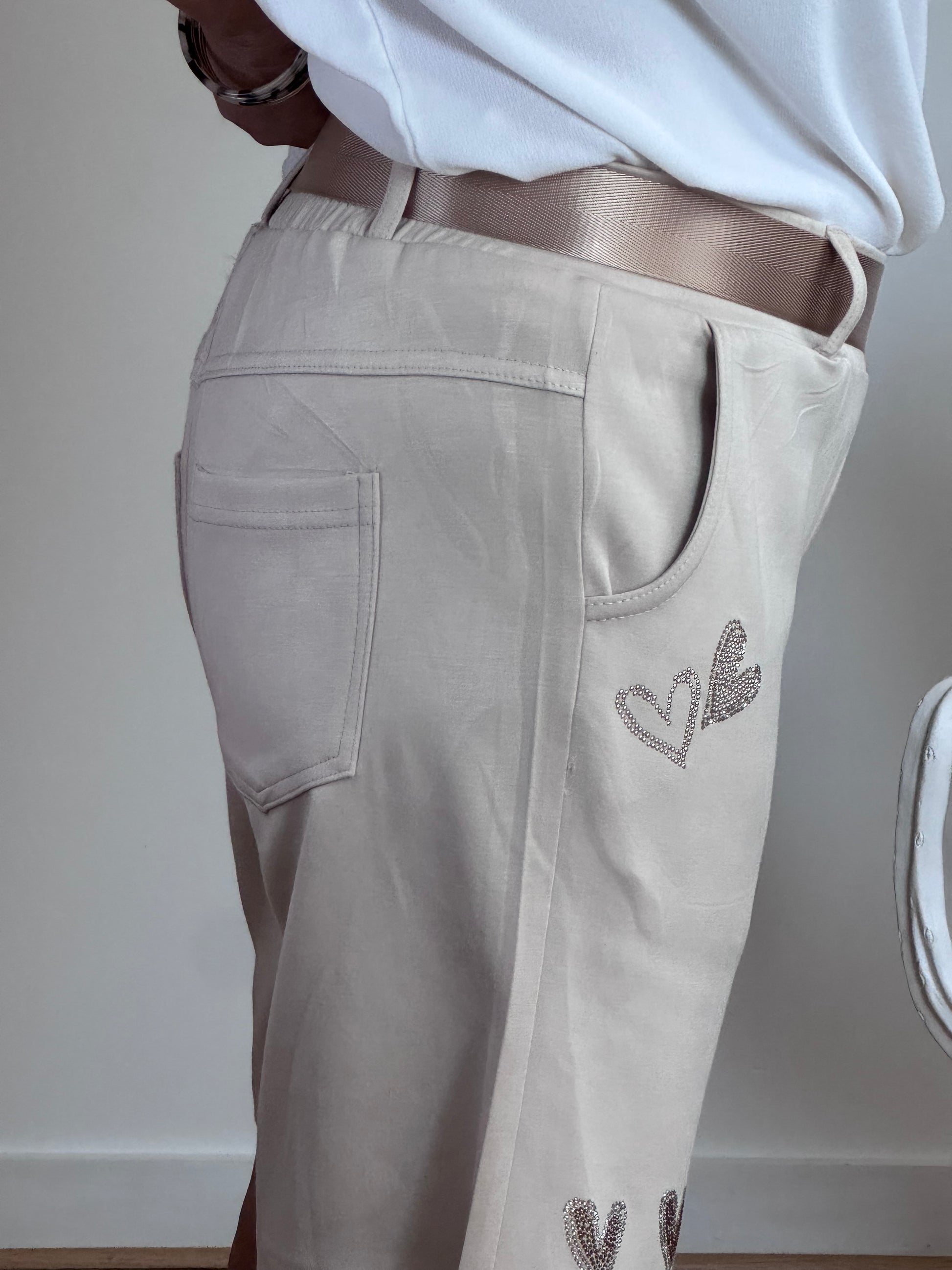 Short confortable beige