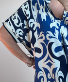 Robe fluide arabesque marine TU 40/48
