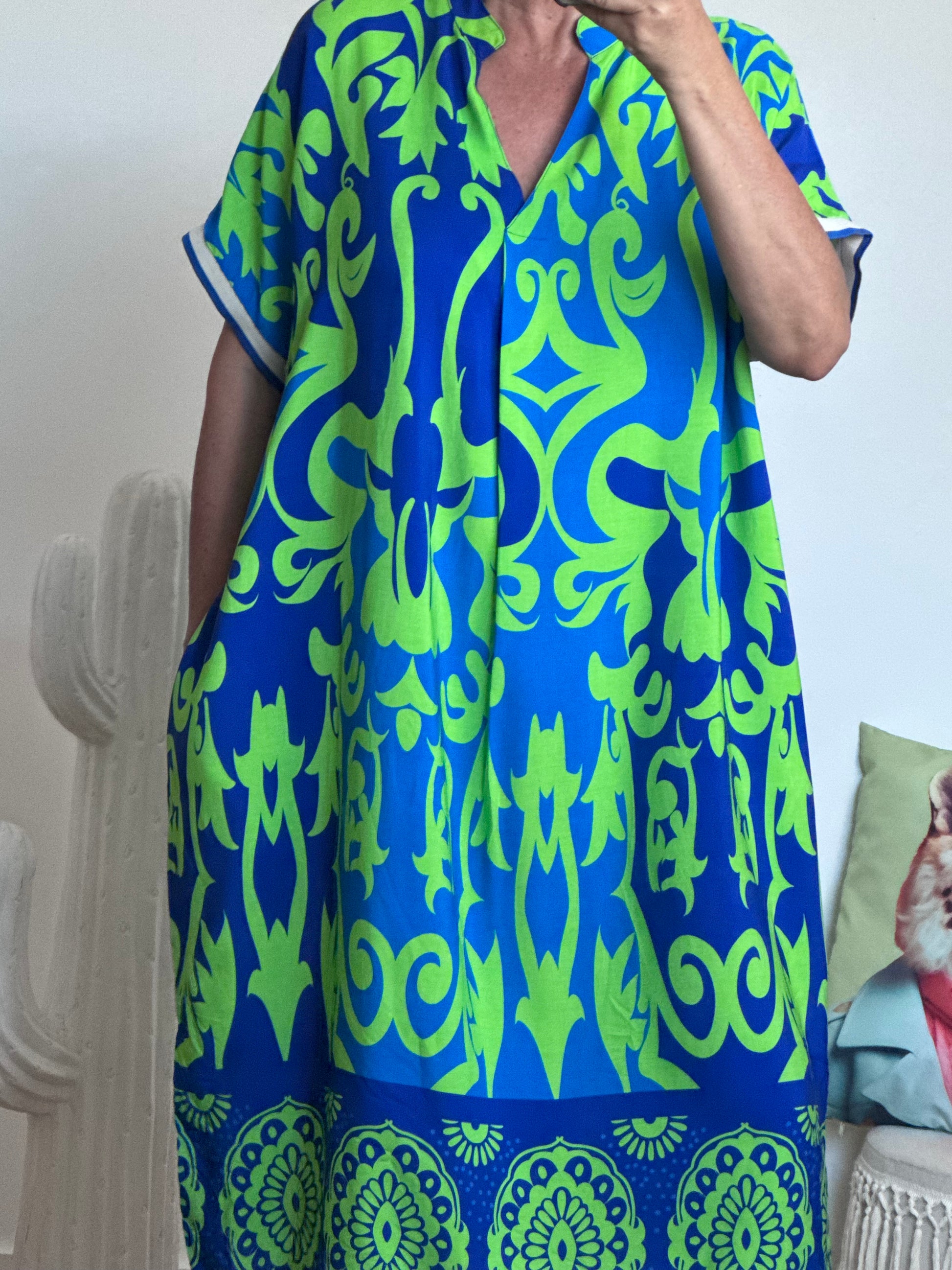 Robe arabesque vert et bleu dur TU 40/48