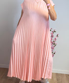 Robe longue plissée rose