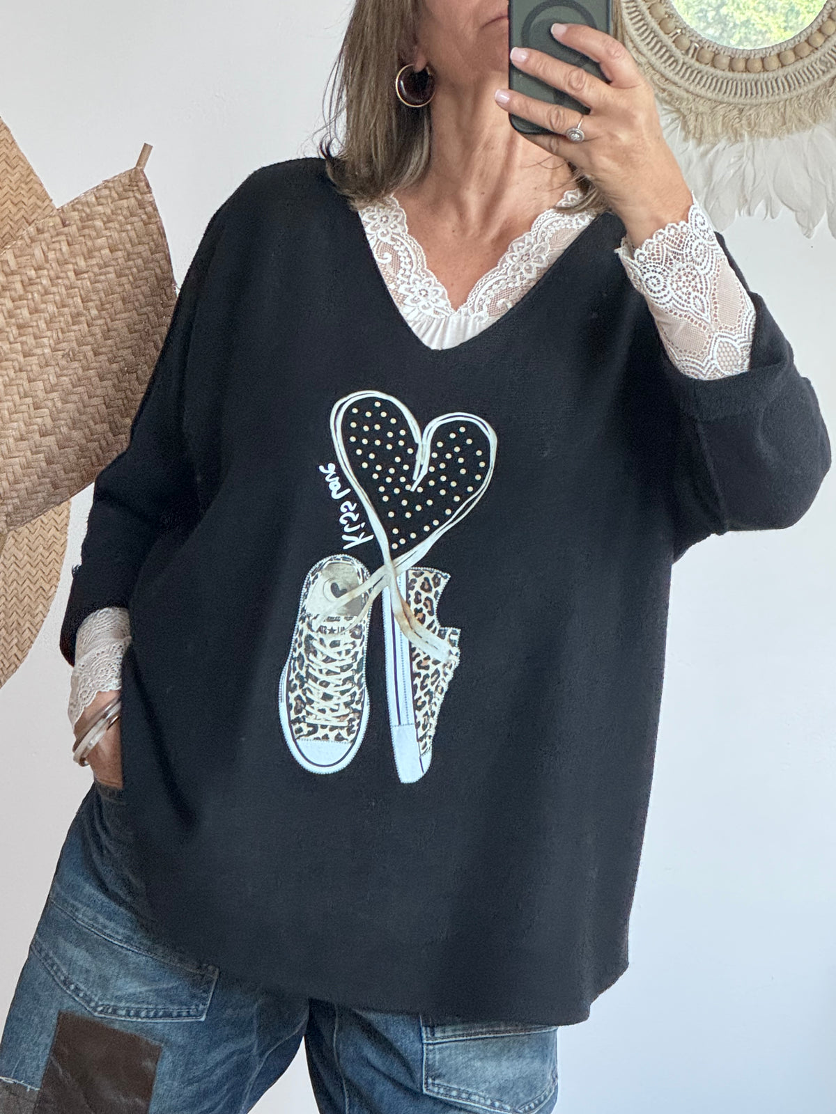 Pull kiss live noir Jolie forme