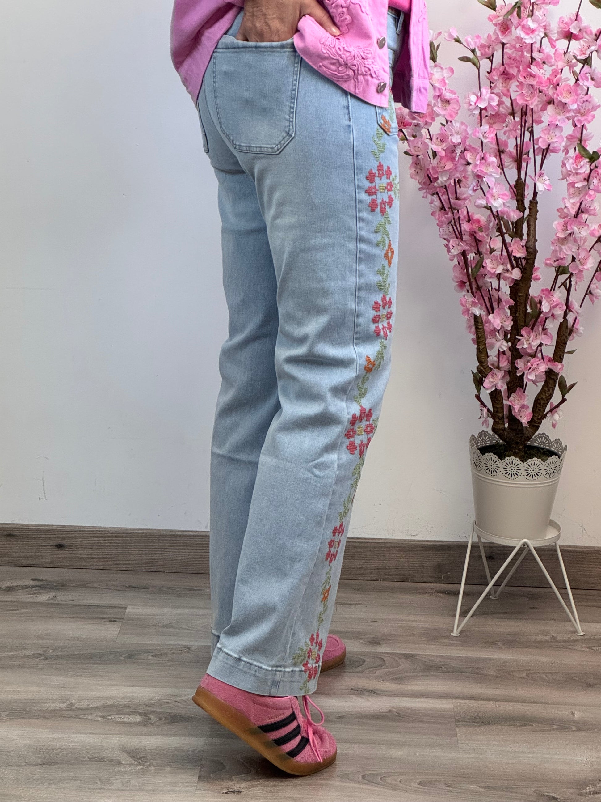Jean Wide Leg brodé fleurs